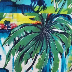 Womens size s/m Scrub top with 3 pockets, Tropical art